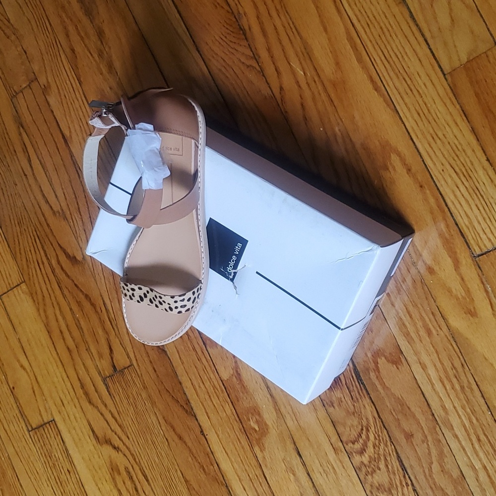 Sandal